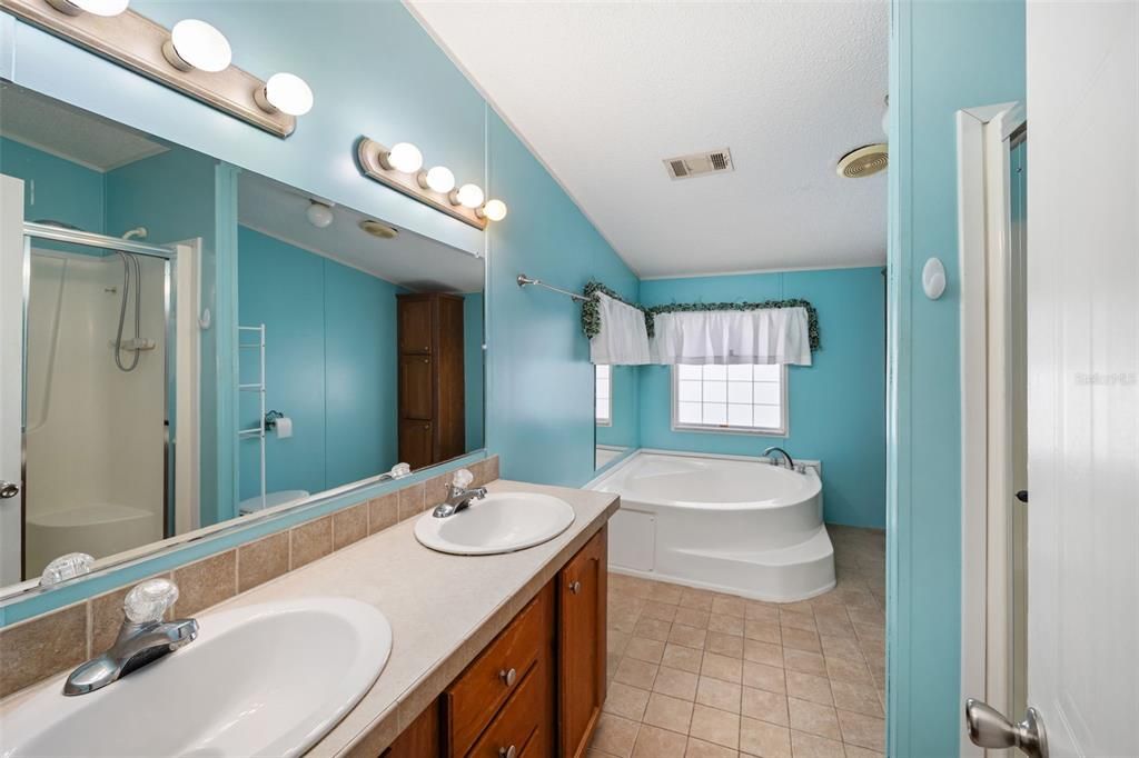 Activo con contrato: $239,900 (3 camas, 2 baños, 1508 Pies cuadrados)