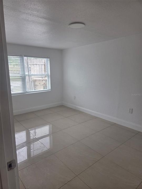 En Renta: $1,300 (1 camas, 1 baños, 700 Pies cuadrados)