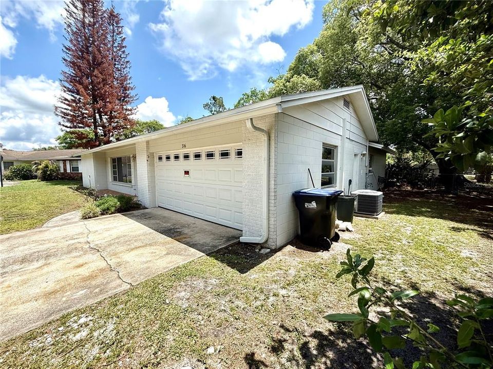 For Sale: $450,000 (4 beds, 2 baths, 1651 Square Feet)