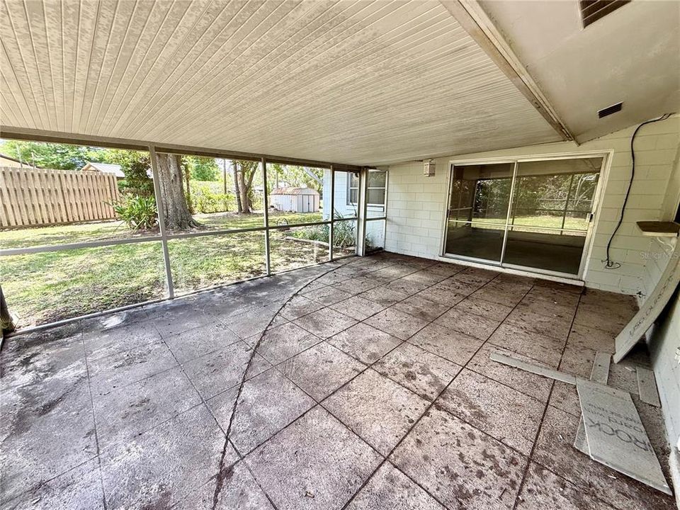 For Sale: $450,000 (4 beds, 2 baths, 1651 Square Feet)