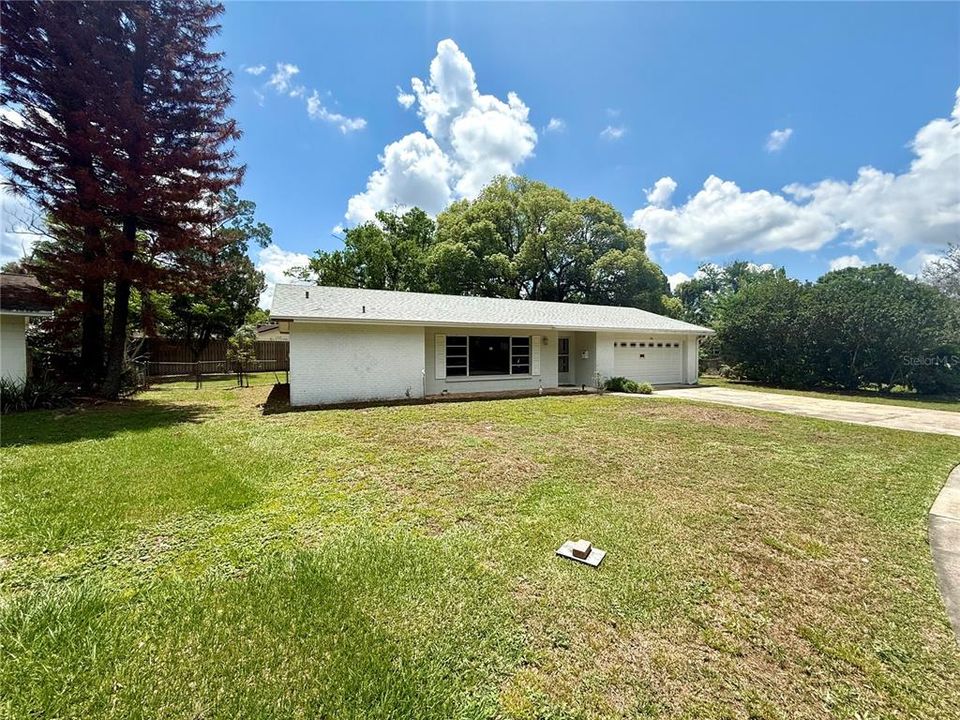 For Sale: $450,000 (4 beds, 2 baths, 1651 Square Feet)