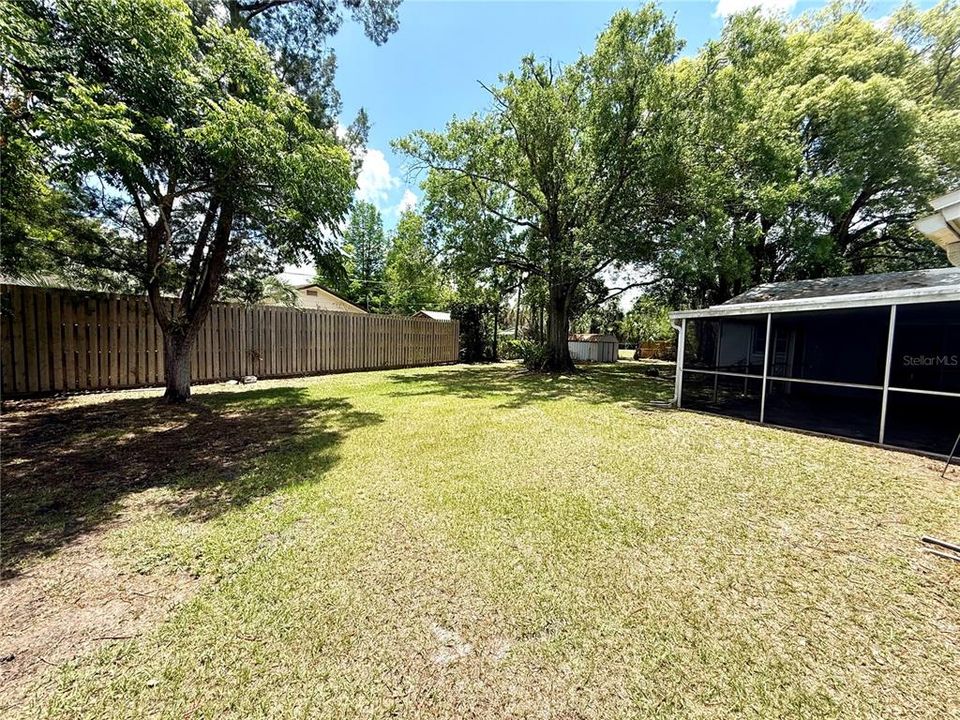 For Sale: $450,000 (4 beds, 2 baths, 1651 Square Feet)