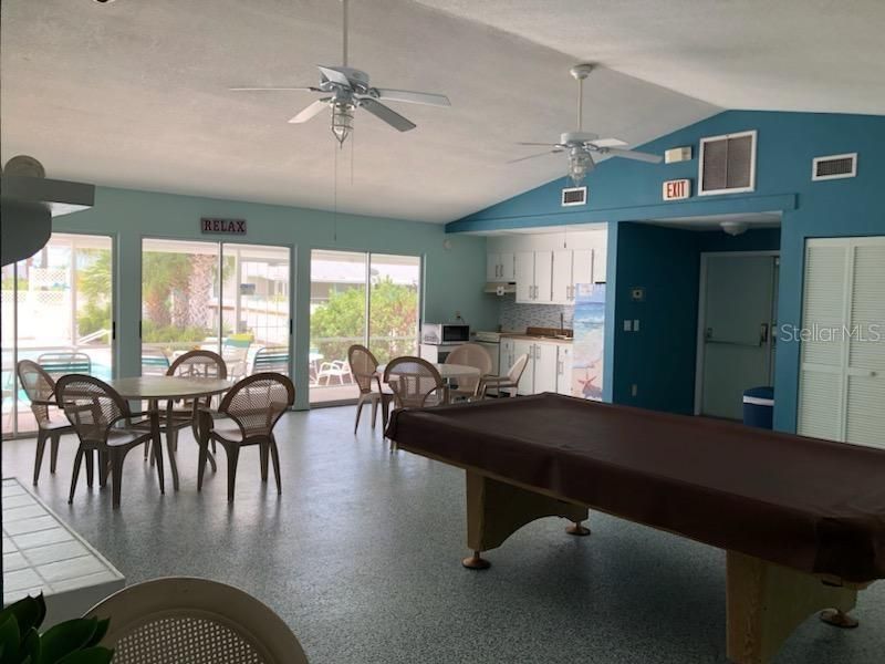 For Sale: $149,000 (2 beds, 1 baths, 868 Square Feet)