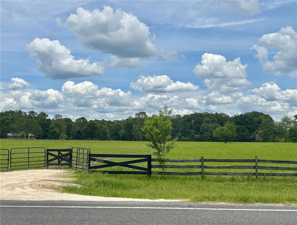 En Venta: $179,900 (1.72 acres)