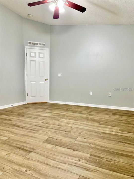 En Renta: $2,350 (3 camas, 2 baños, 1468 Pies cuadrados)