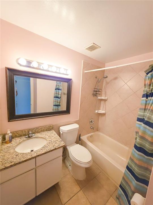В аренду: $2,350 (3 спален, 2 ванн, 1739 Квадратных фут)