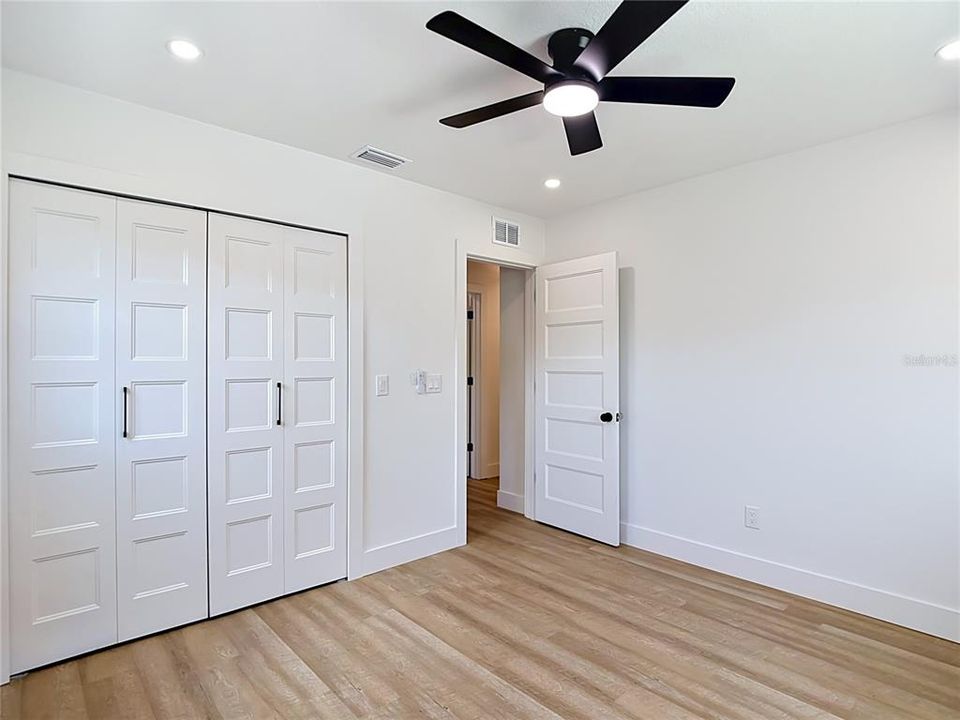 Activo con contrato: $569,000 (3 camas, 2 baños, 1523 Pies cuadrados)