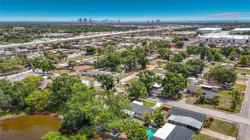 Activo con contrato: $569,000 (3 camas, 2 baños, 1523 Pies cuadrados)