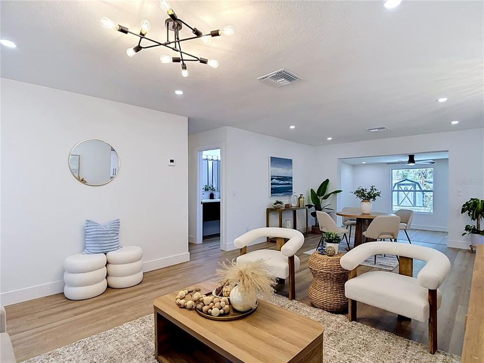 Activo con contrato: $569,000 (3 camas, 2 baños, 1523 Pies cuadrados)
