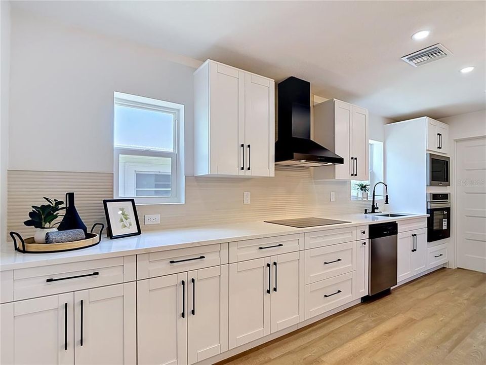 Activo con contrato: $569,000 (3 camas, 2 baños, 1523 Pies cuadrados)