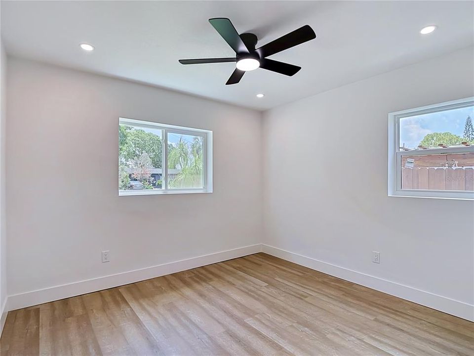 Activo con contrato: $569,000 (3 camas, 2 baños, 1523 Pies cuadrados)