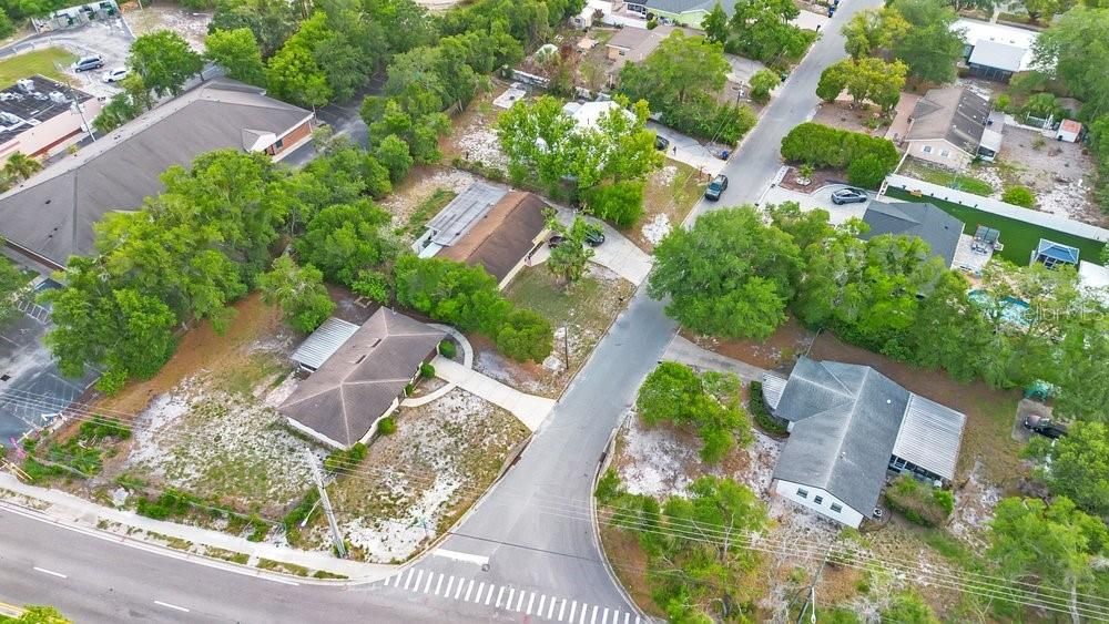 合同活跃: $375,000 (3 贝兹, 1 浴室, 1026 平方英尺)