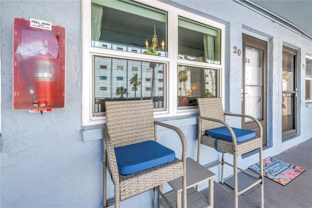 For Sale: $349,000 (1 beds, 1 baths, 480 Square Feet)