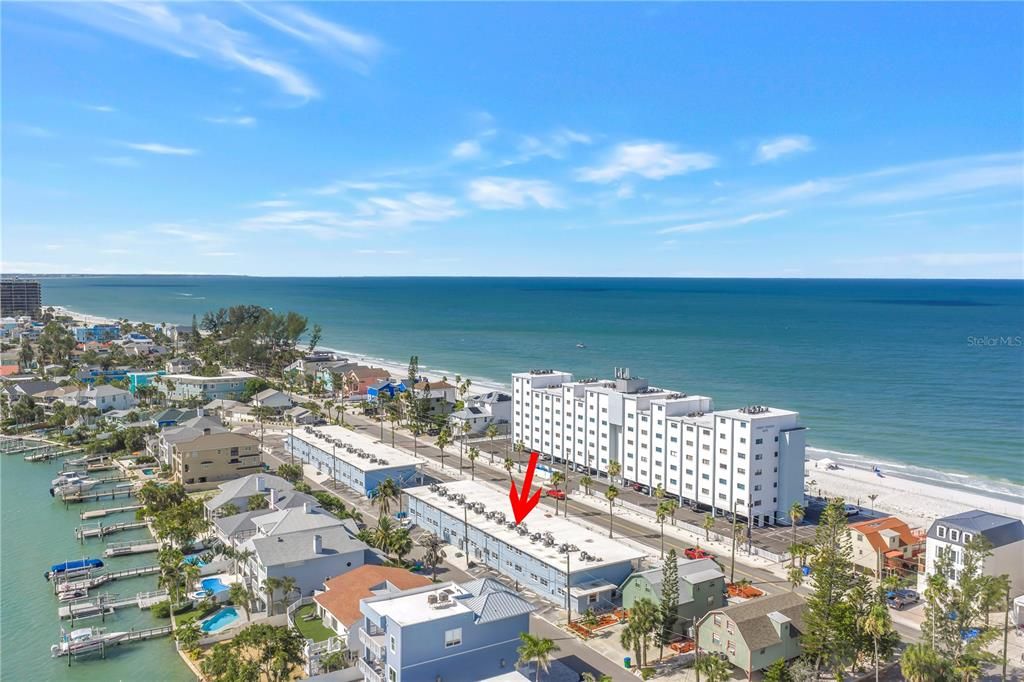 For Sale: $349,000 (1 beds, 1 baths, 480 Square Feet)