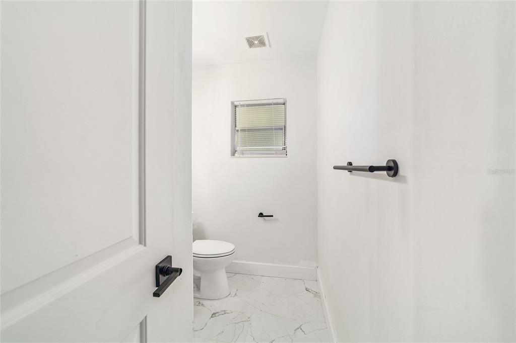 En Venta: $275,000 (2 camas, 2 baños, 1233 Pies cuadrados)