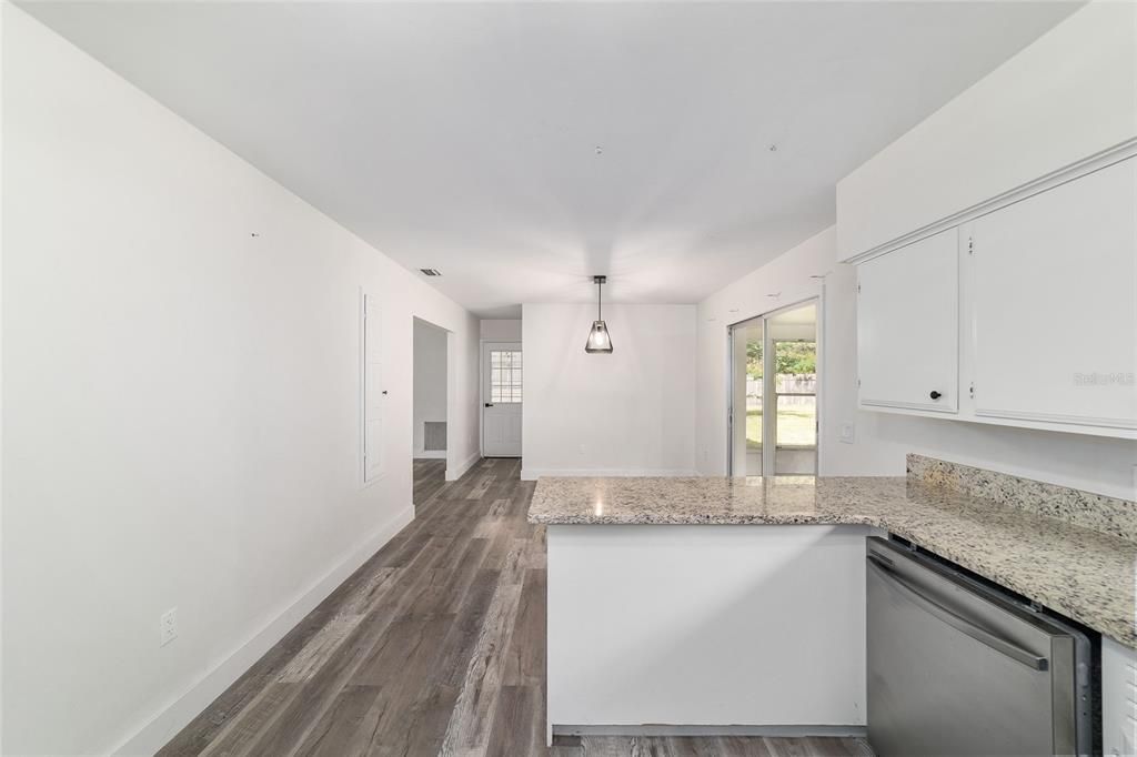 En Venta: $275,000 (2 camas, 2 baños, 1233 Pies cuadrados)