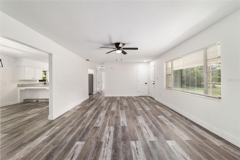 En Venta: $275,000 (2 camas, 2 baños, 1233 Pies cuadrados)