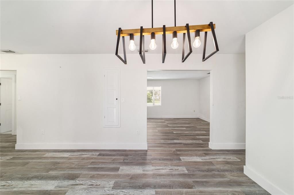 En Venta: $275,000 (2 camas, 2 baños, 1233 Pies cuadrados)