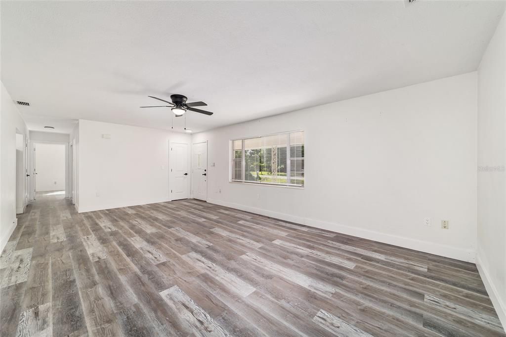 En Venta: $275,000 (2 camas, 2 baños, 1233 Pies cuadrados)