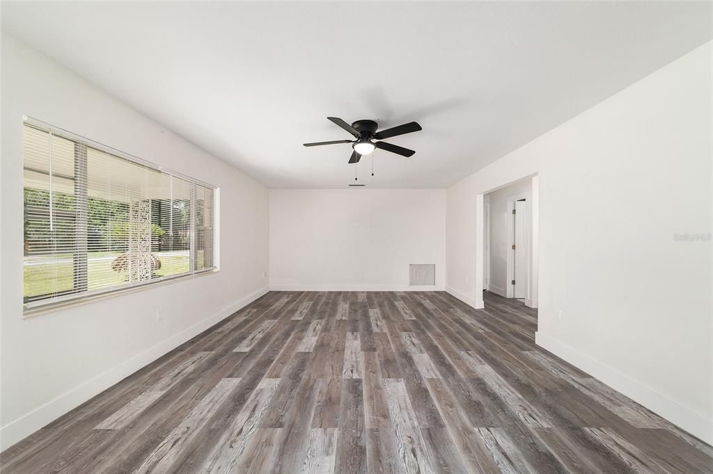 En Venta: $275,000 (2 camas, 2 baños, 1233 Pies cuadrados)