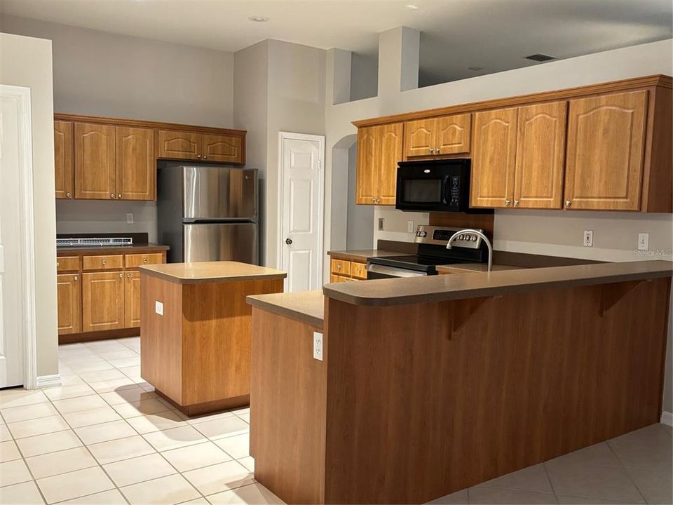 For Sale: $359,990 (4 beds, 2 baths, 2206 Square Feet)