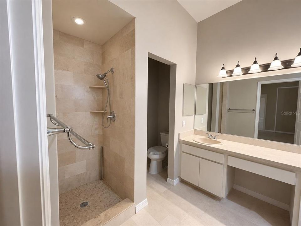 For Sale: $359,990 (4 beds, 2 baths, 2206 Square Feet)