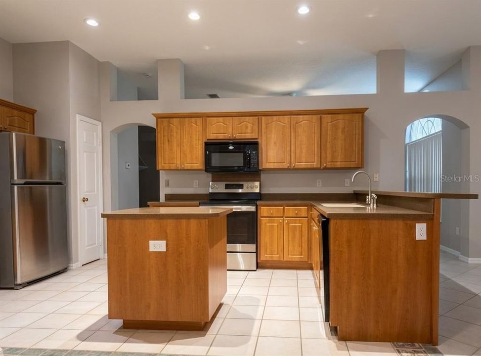 For Sale: $359,990 (4 beds, 2 baths, 2206 Square Feet)