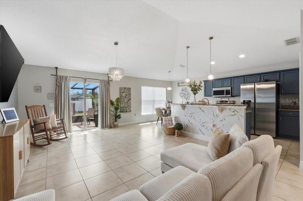 For Sale: $239,900 (3 beds, 2 baths, 1263 Square Feet)