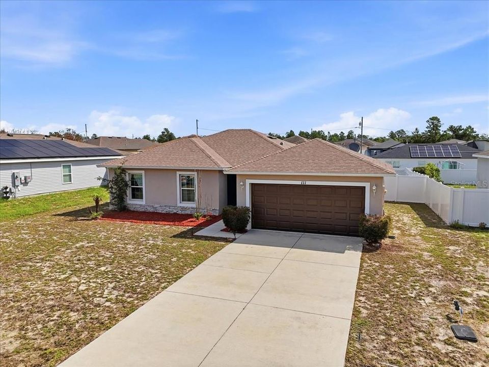 For Sale: $239,900 (3 beds, 2 baths, 1263 Square Feet)