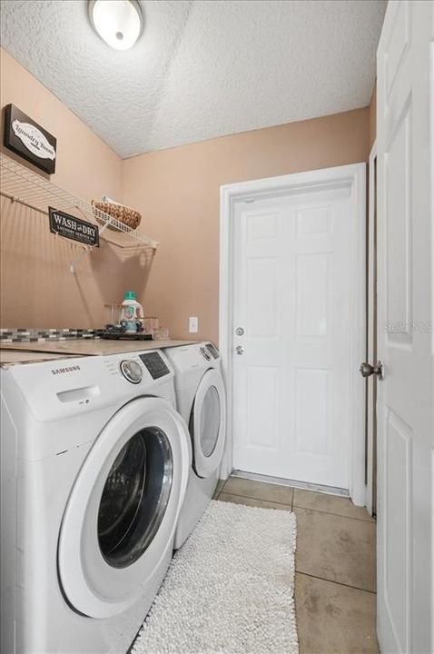 For Sale: $239,900 (3 beds, 2 baths, 1263 Square Feet)