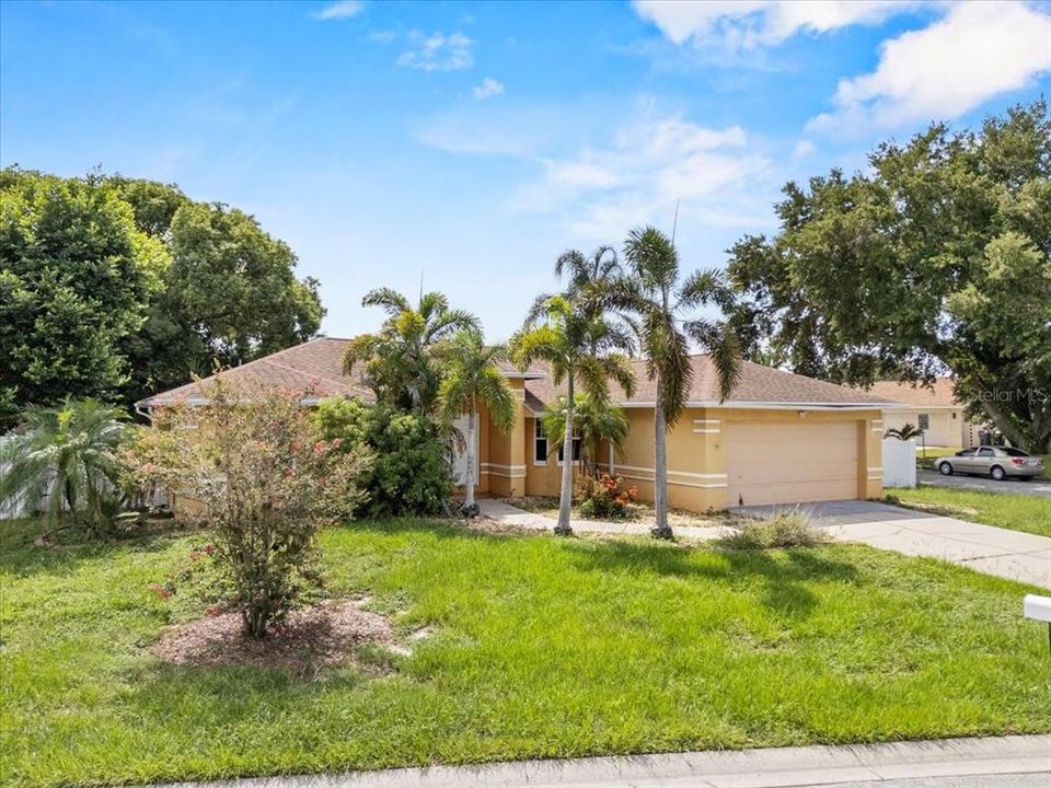 En Venta: $260,000 (3 camas, 2 baños, 1444 Pies cuadrados)