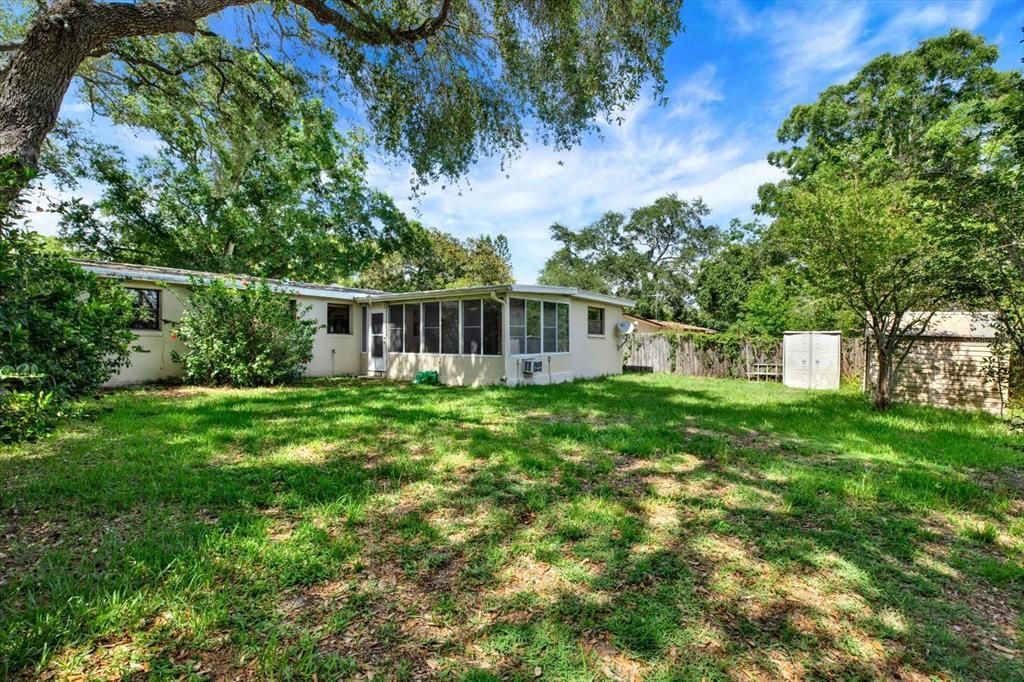 For Sale: $391,900 (4 beds, 2 baths, 1696 Square Feet)