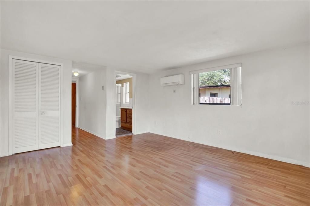 For Sale: $391,900 (4 beds, 2 baths, 1696 Square Feet)