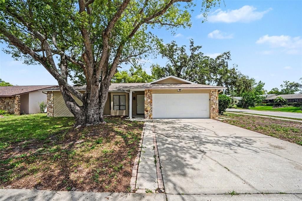 For Sale: $279,900 (3 beds, 2 baths, 1359 Square Feet)