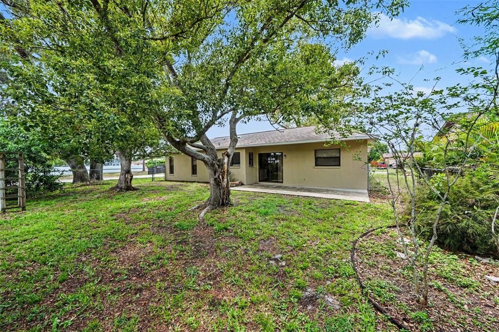 For Sale: $279,900 (3 beds, 2 baths, 1359 Square Feet)