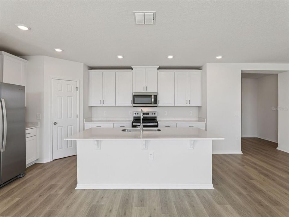 En Venta: $383,910 (4 camas, 2 baños, 1840 Pies cuadrados)
