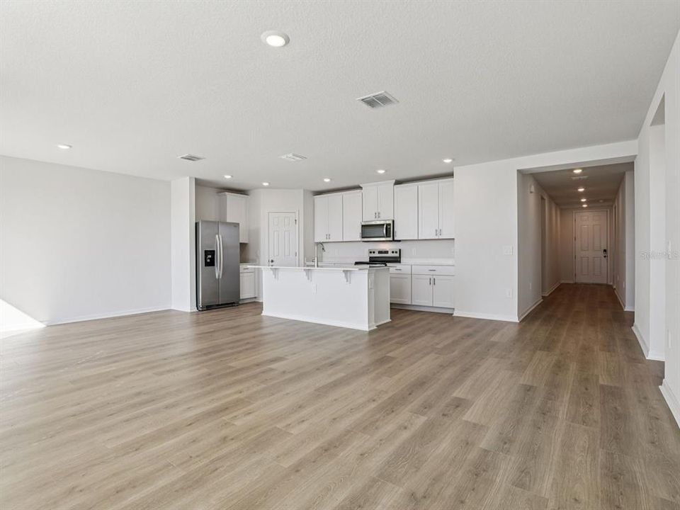 En Venta: $383,910 (4 camas, 2 baños, 1840 Pies cuadrados)