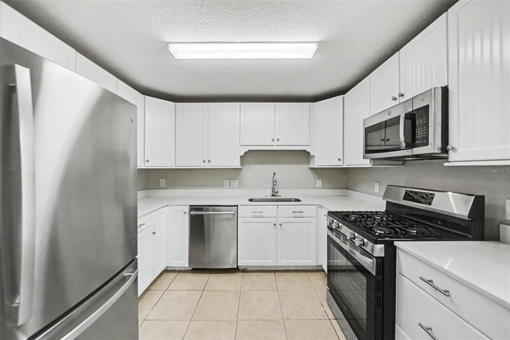 For Sale: $229,900 (3 beds, 1 baths, 1010 Square Feet)
