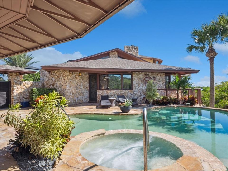 For Sale: $6,498,000 (5 beds, 5 baths, 8138 Square Feet)