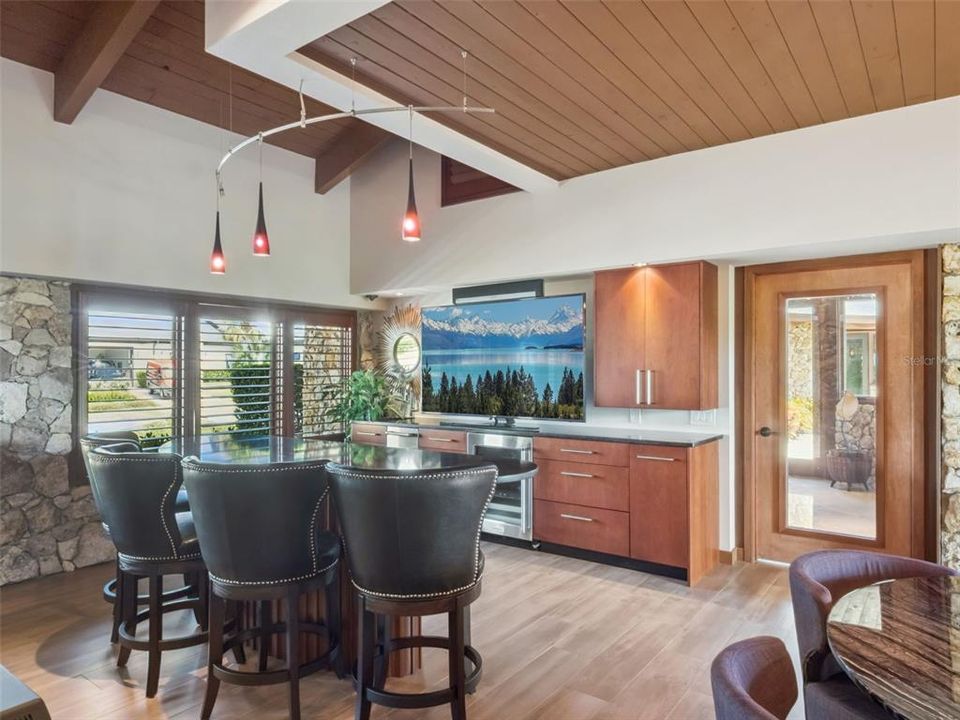 For Sale: $6,498,000 (5 beds, 5 baths, 8138 Square Feet)