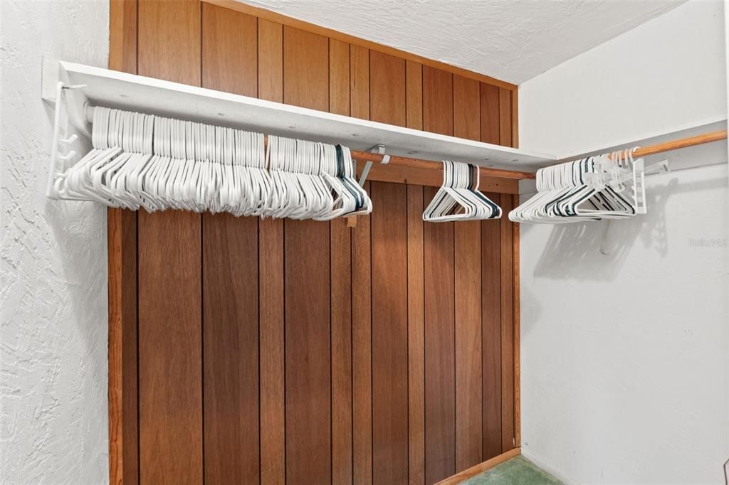 Activo con contrato: $220,000 (2 camas, 2 baños, 1415 Pies cuadrados)