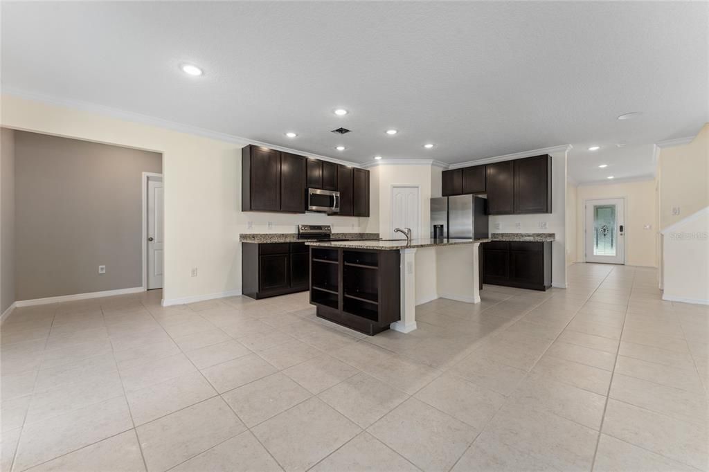 For Sale: $590,000 (5 beds, 3 baths, 3126 Square Feet)