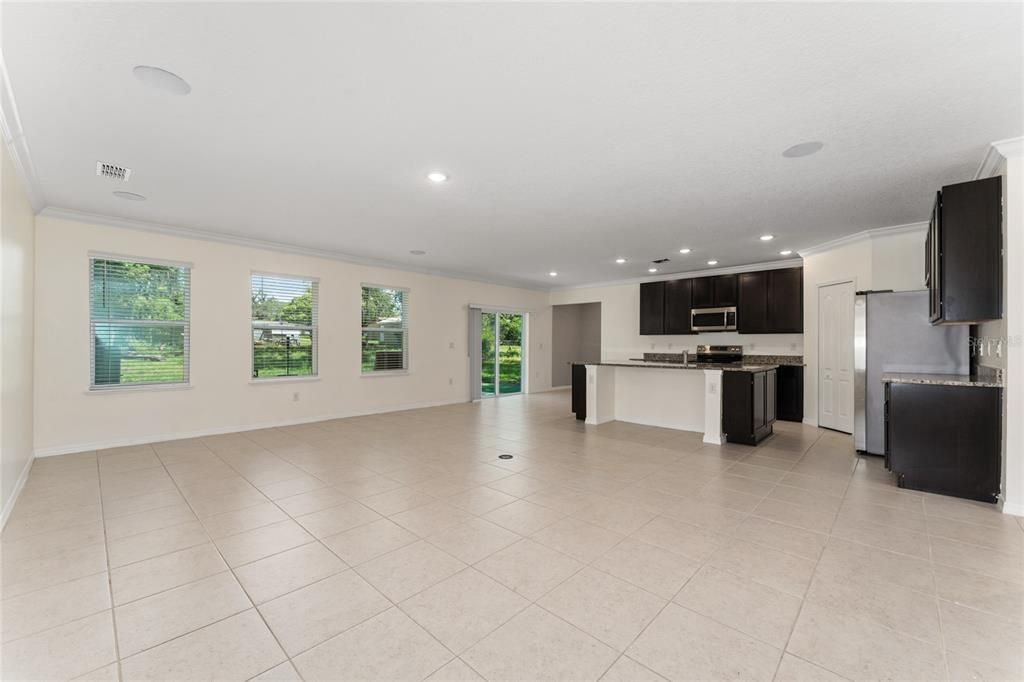 For Sale: $590,000 (5 beds, 3 baths, 3126 Square Feet)