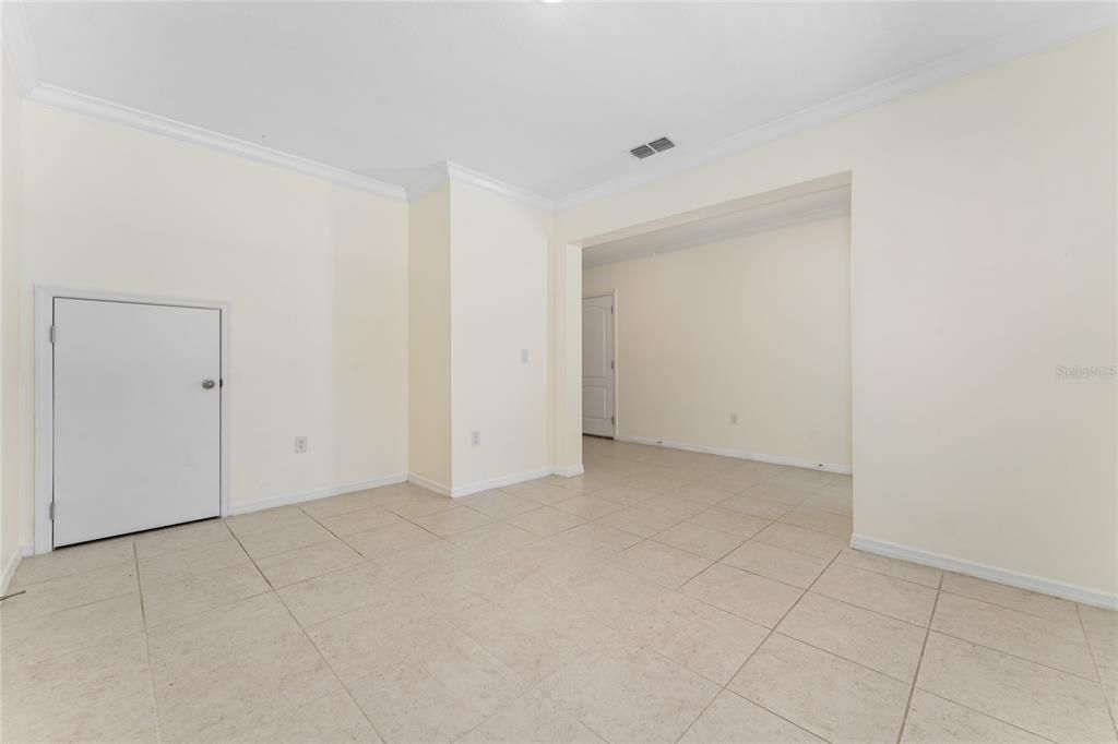 For Sale: $590,000 (5 beds, 3 baths, 3126 Square Feet)