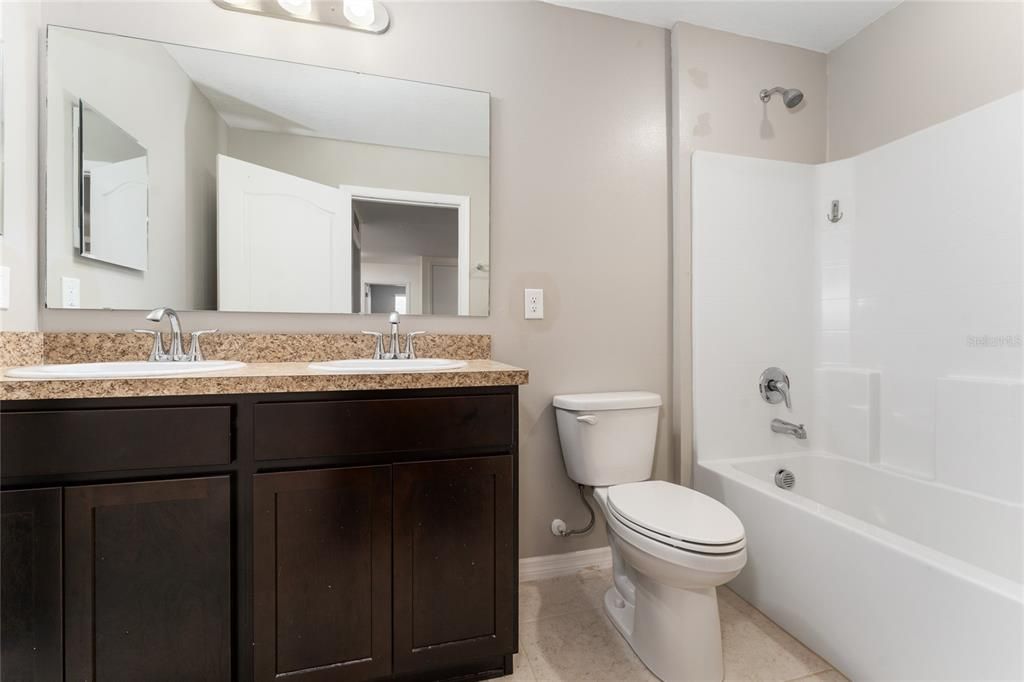 For Sale: $590,000 (5 beds, 3 baths, 3126 Square Feet)