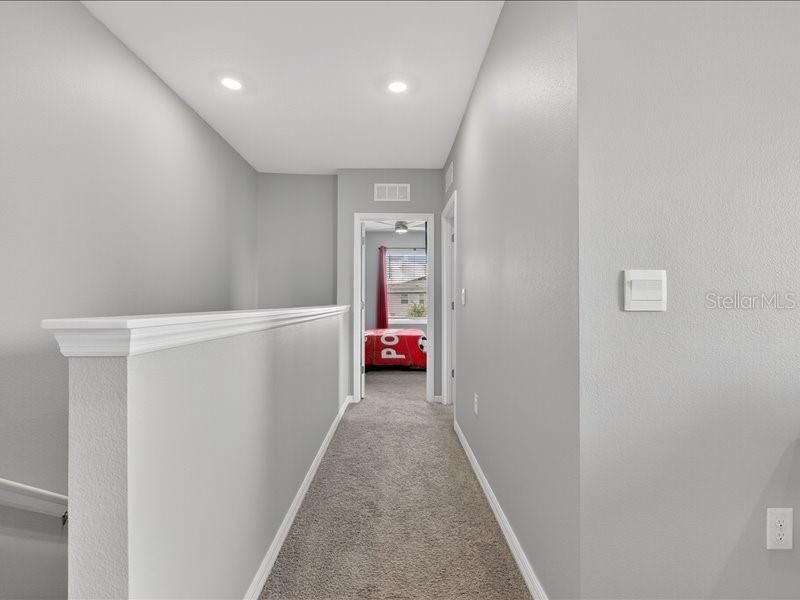 На продажу: $325,000 (3 спален, 2 ванн, 1802 Квадратных фут)