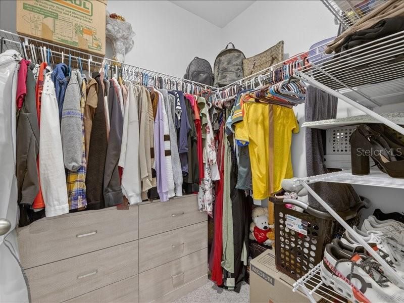 На продажу: $325,000 (3 спален, 2 ванн, 1802 Квадратных фут)