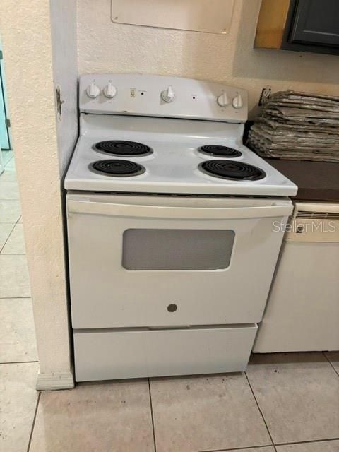 Activo con contrato: $189,000 (3 camas, 1 baños, 960 Pies cuadrados)