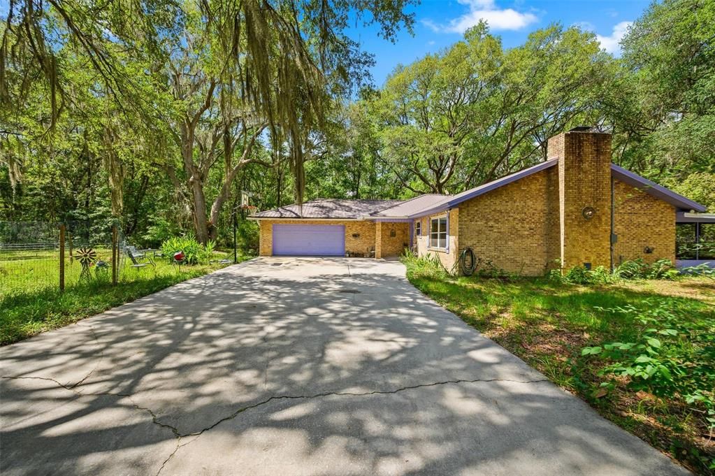 For Sale: $499,000 (2 beds, 2 baths, 1900 Square Feet)