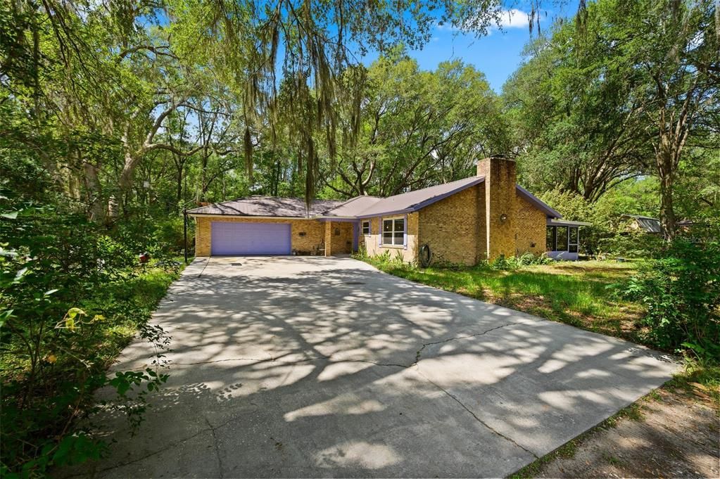 For Sale: $499,000 (2 beds, 2 baths, 1900 Square Feet)